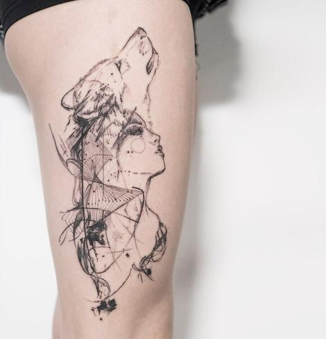 Les tatouages mélanges de gravure et de géométrie de Mowgli 1