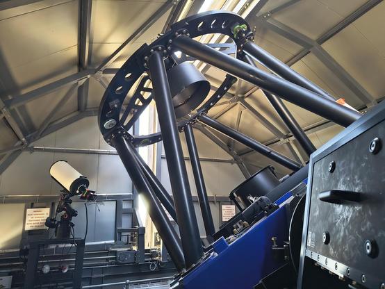 Two telescopes of different size.
