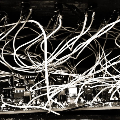 WIRE SALAT IN A BOX