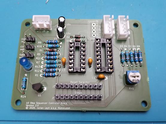 the finished board after soldering all components. I left out one of the external power connectors, since I only have two control boards