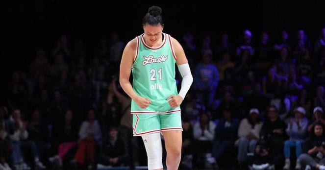 Unrivaled star is heading overseas to continue jam-packed WNBA offseason