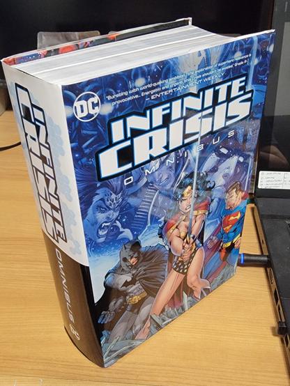DC Infinite Crisis Omnibus