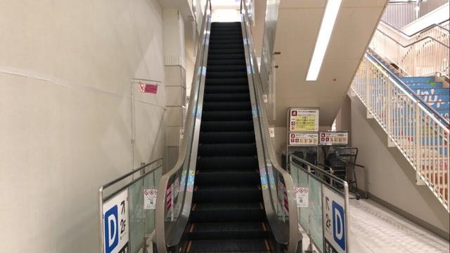 【京都府 久御山町】イオンモール久御山 エスカレーター