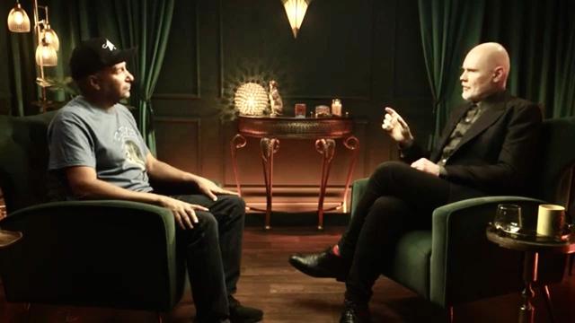 Tom Morello and Billy Corgan talking about music in a fancy set. 

source https://youtube.com/watch?v=daeqN3eOUzo