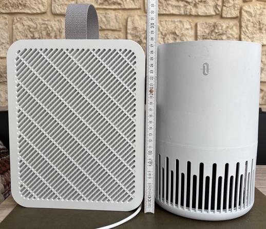 Links Ikea Luftreiniger,
Rechts Taotronics TT-AP001 Luftreiniger.