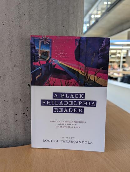 The book "Black Philadelphia Reader" in the reading room of SUB Göttingen, leaning against a stone pillar