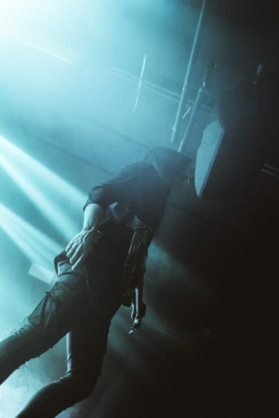 TesseracT guitarist at stage of Lutakko Club at the edge of the stage in Lutakko Club