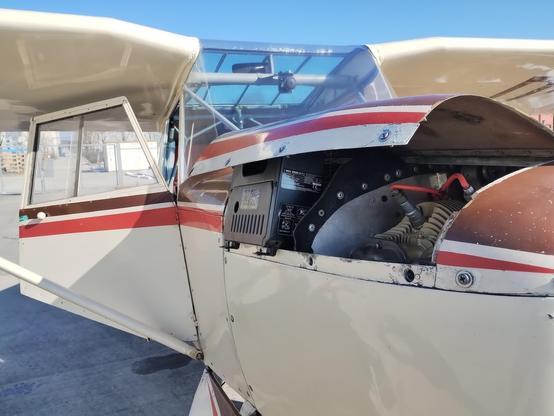 Open cowling of Sperling with radiant heater tucked in.