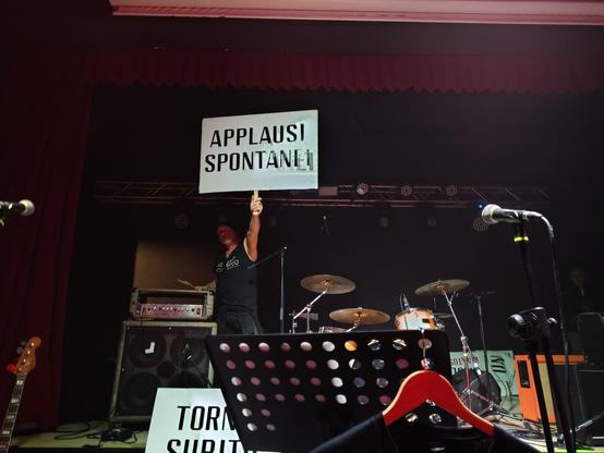 Applausi spontanei