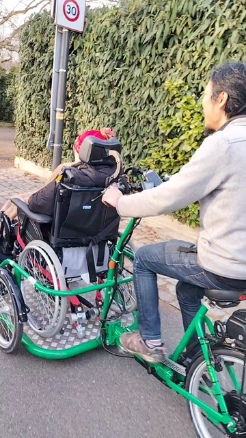 Vélo plateforme en marche
