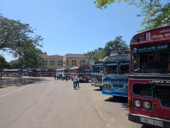 Auszug aus den 1000 Bussen von Kandy