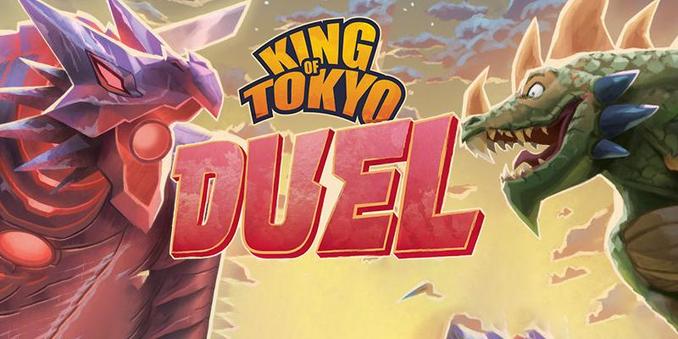 "Illustration de la boîte du jeu 'King of Tokyo: Duel', représentant deux monstres titanesques s'affrontant. À gauche, une créature mécanique aux allures de dragon avec des yeux et des plaques rouges lumineuses. À droite, un monstre reptilien vert avec des épines bleues sur le dos, une large gueule ouverte et des crocs acérés. Le titre du jeu est affiché en gros caractères dorés et rouges au centre de l'image."