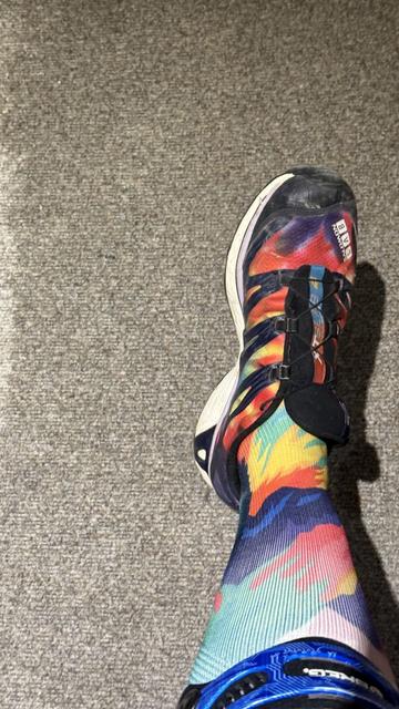 Rainbow socks (Outway), rainbow shoes (Salomon)