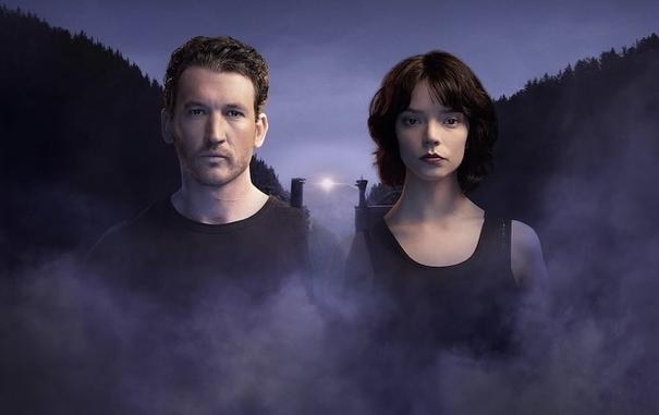 Miles Teller and Anya Taylor-Joy in The Gorge