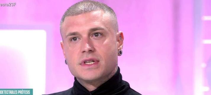 Adrián Rodríguez habla de su adicción a las drogas en 'Fiesta'. / Mediaset