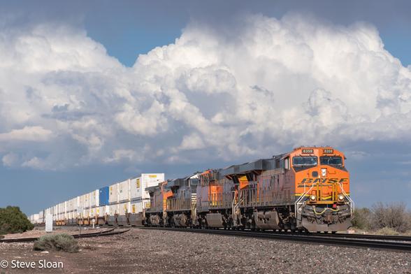 Intermodal at Angell
At 5:05 p.m. on Thursday, June 27, 2024, a westbound BNSF Railway (BNSF) 4+0 intermodal train at Angell, AZ, had BNSF 8359, 8348, NS 8144, BNSF 4007 for power.