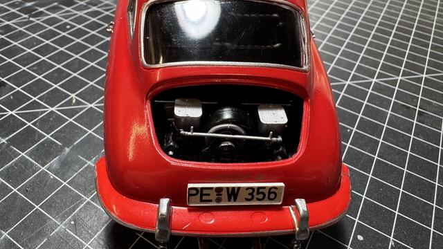 Finished model of a Porsche 356 by Fujimi