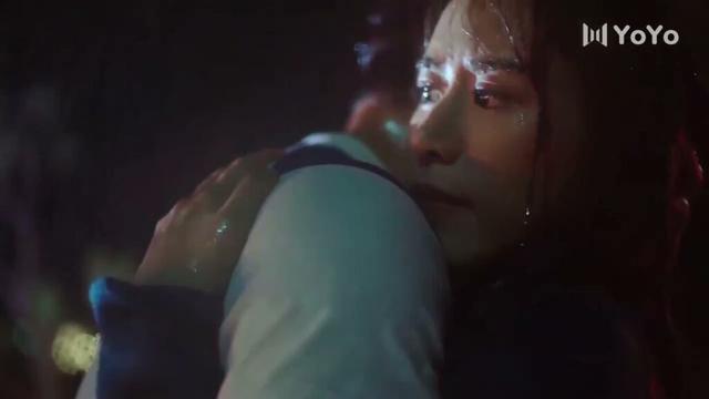 سيارتها تحطمت و لا يصدق بأنها لاتزال على قيد الحياة ❤️( انتي جميلة )