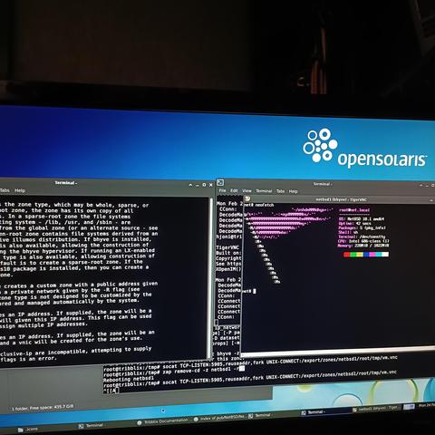 RunBSD. very fast feel to NetBSD