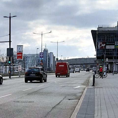 Uhr Kaistraße