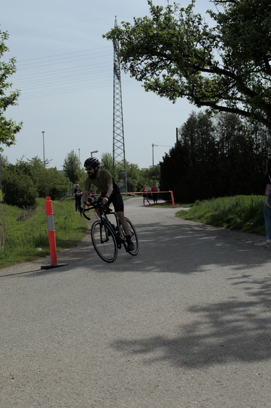 Cycling through the backlands of Echterdingen xD
