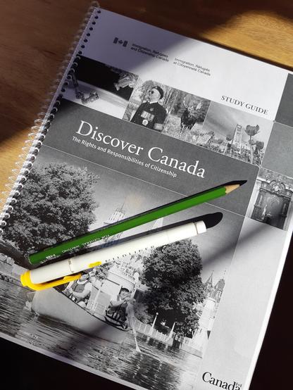Photo of a booklet "Discover Canada, The Rights and responsibilities of Citizenship"