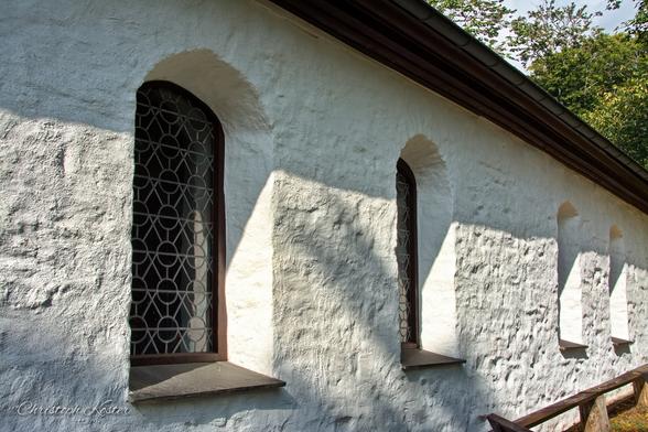 Fenster der Marienkapelle auf dem Wilzenberg