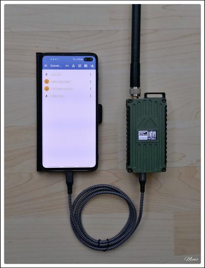 Bildbeschreibung:
Mein Smartphone und ein RAK 4630 über ein USB-Kabel miteinander verbunden.