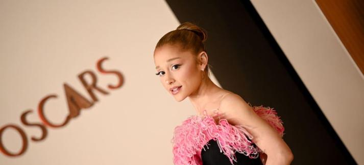 Ariana Grande en la cena de nominados de los Oscars 2025. / Michael Buckner