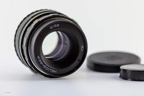 Flawless front lens.