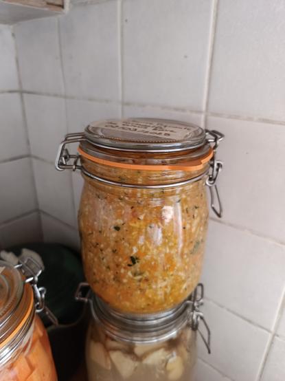 La sauce piquante.