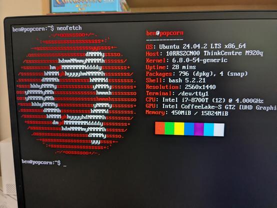Screenshot of Linux terminal with neofetch output, displaying Ubuntu