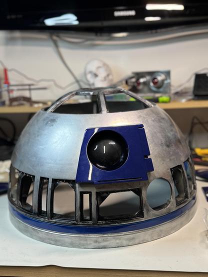The completed radar eye mounted to the dome of R2-D2.
