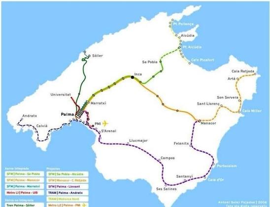 Mapa de Mallorca amb les línies de tren actuals i una proposta de noves línies que connecten amb diferents pobles i comarques.