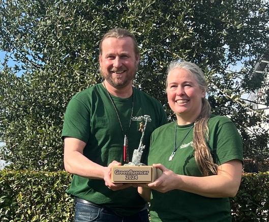 Jojanneke en Jasper zijn verkozen tot Greenfluencer 2024! Bedankt voor het stemmen allen.