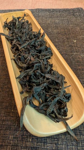 Dry tea leaves
