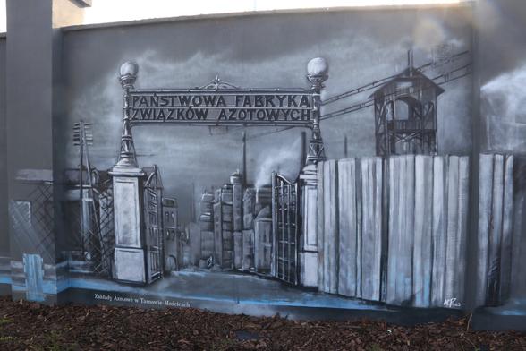 Artwork by Jakub "biko" Bitka, Mateusz Filek & Marcin Papis in Szczecin (Poland) dedicated to Polish scientists and inventors