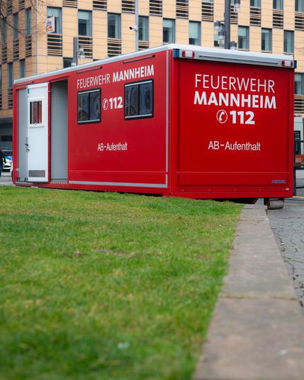 Container der Notfallseelsorge am Paradeplatz in Mannheim.