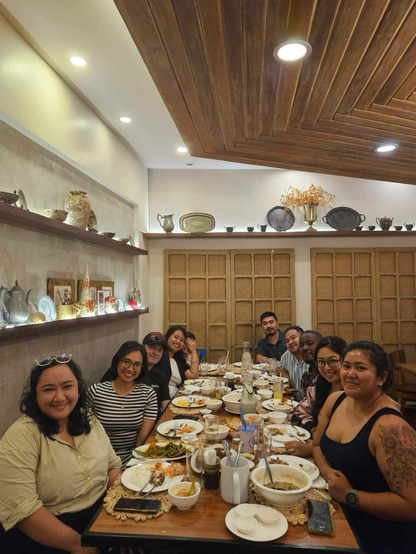 OSM Philippines community with Deo for dinner