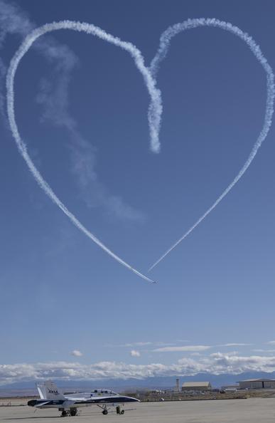 U_S_Air_Force_Thunderbirds_Fly_Over_NASA_Armstrong_(AFRC2025-0018-03).jpg