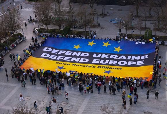 Wir Europäer werden der Ukraine beistehen!