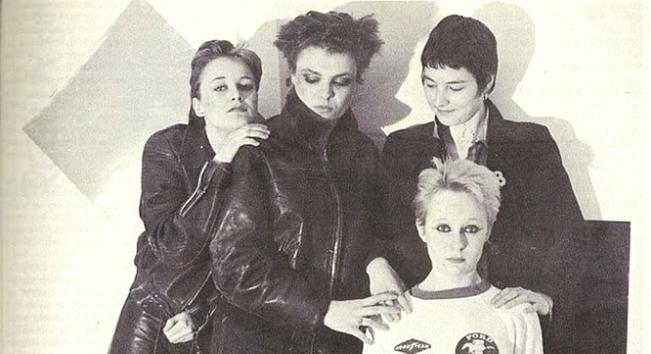 A black and white photo of the four members of Kleenex/Liliput, from Zurich, Switzerland (1978-1983)