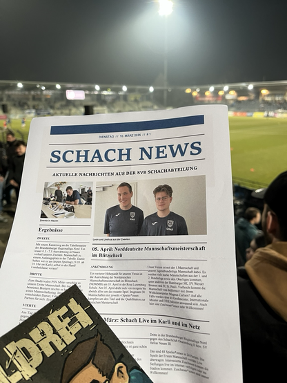 Gedruckte News aus der Schachabteilung geknipst in der Nordkurve des Karli.