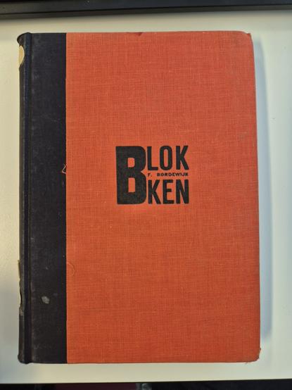 Voorplaat band van Blokken van F Bordeeijk, ontwerp A.M. Oosterbaan, 1931