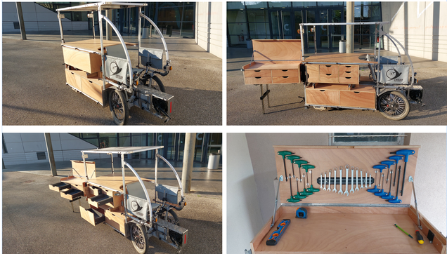 4 photos séparées par des bordures blanches, montrant un vélo cargo à trois roues et toit solaire, sous différents angles. La personne qui conduit peut s'assoir sur un siège (comme un fauteuil), les pédales sont tout à l'avant. L'arrière est aménagé avec des caisses et tiroirs en bois pour transporter du matériel de réparation vélo, ce qui en fait un atelier mobile. La dernière photo montre l'une des armoires dont le couvercle s'ouvre et reste maintenu verticalement, pour un accès facile aux outils qui y sont accrochés.