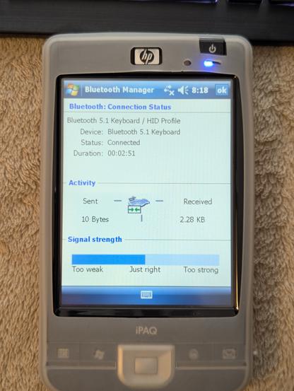My iPaq 210 displaying the connection status or the Arteck keyboard.  It confirms that it is a Bluetooth 5.1 keyboard operating under the HID profile.