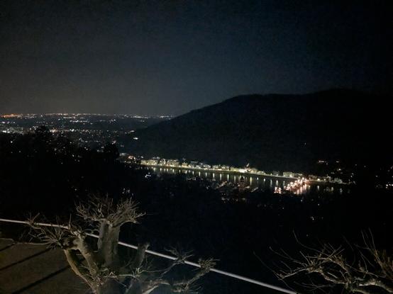 Look onto Heidelberg from above at night.