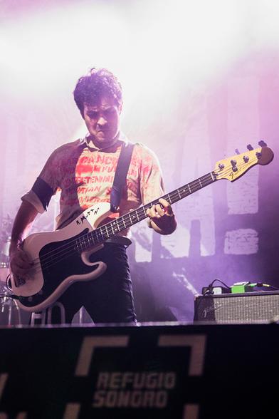 ‪Aquí está la #Reseña del #concierto de Biznaga. #Reportaje cortesía de Obstinato y Neave Visual Art para La Factoría del Ritmo.

https://www.lafactoriadelritmo.com/biznaga/malaga-15-de-febrero-2025/

#Rock #Music #Press #RockandRoll #RnR #Rock'NRoll #Bandas #Artists #Música #Punk #Post-punk #Social #Alternativo #Solidarity
