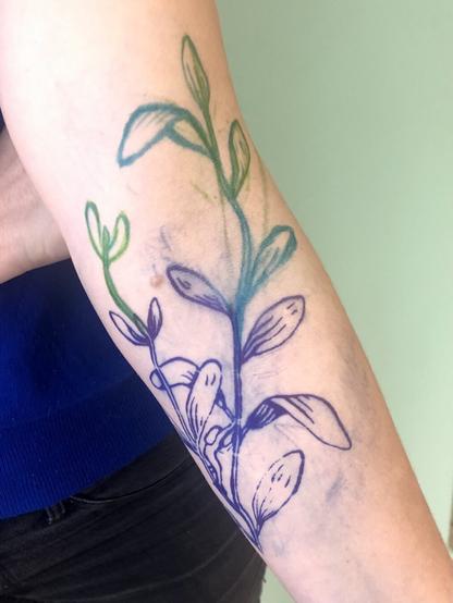 Pose du stencil, avec une partie dessinée en freehand