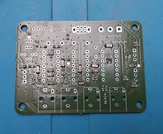 the VCO board with almost all SMD components soldered. only R2 at the right and R8 at the top left are missing.